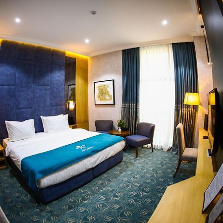 Iris Hotel Baku - Halal Hotel Екстер'єр фото
