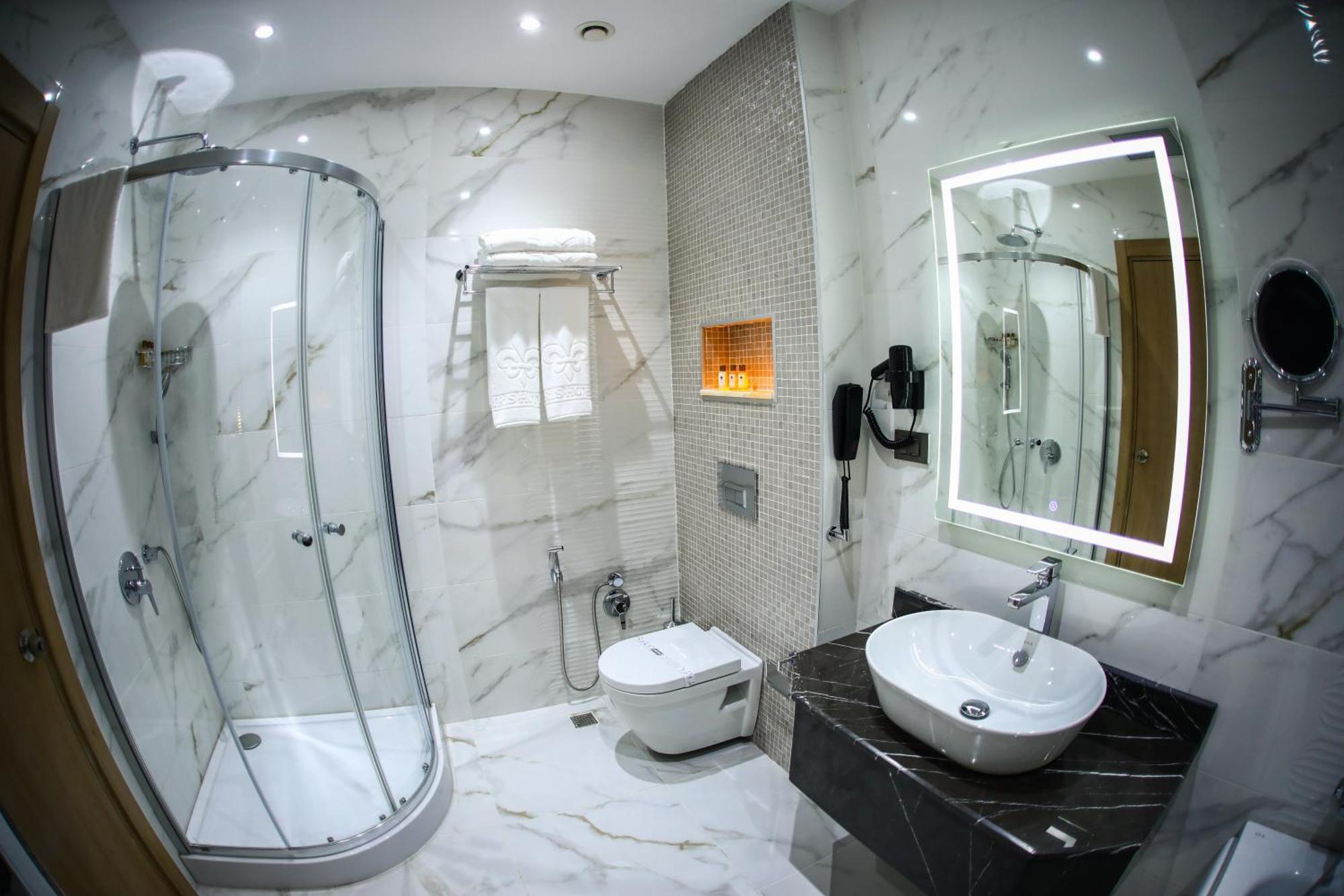 Iris Hotel Baku - Halal Hotel Екстер'єр фото